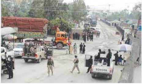 Afghan govt closes Torkham border crossing