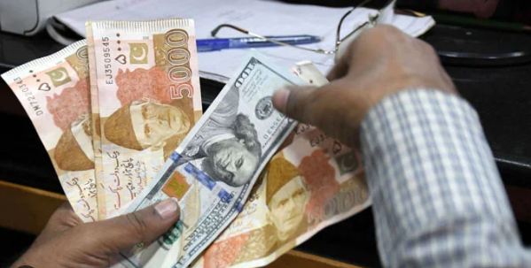 Rupee heading towards a stable close