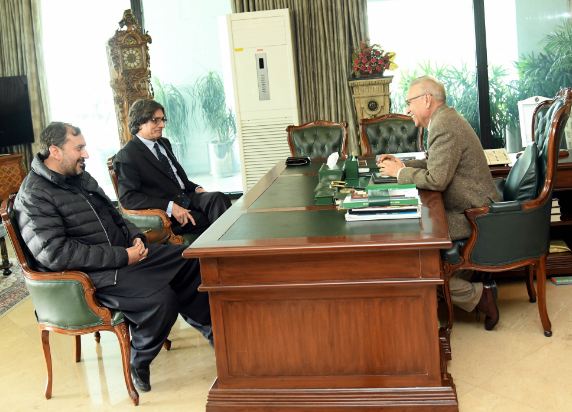 PTI delegation meets President Alvi