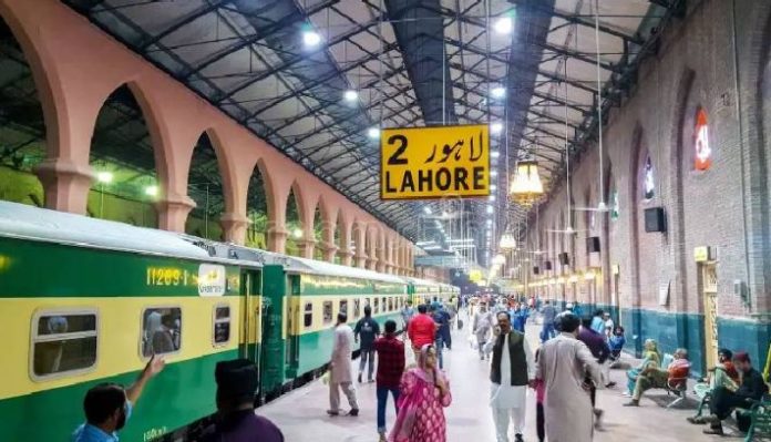 Pakistan Railways announces to run three special trains on Eid-ul-Adha