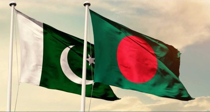 Pakistan, Bangladesh strengthen ties during OIC CFM meeting