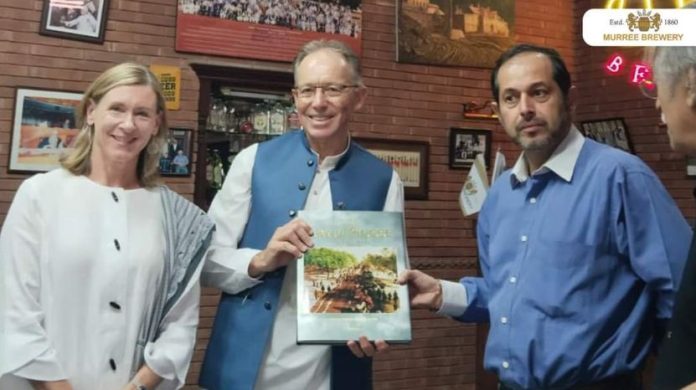 Australian ambassador visits Murree Brewery, receives souvenir from CEO