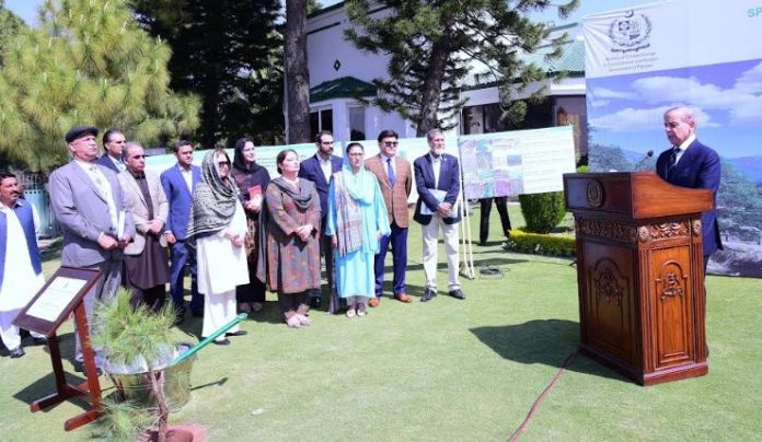 PM launches countrywide drive to plant 41.7m saplings