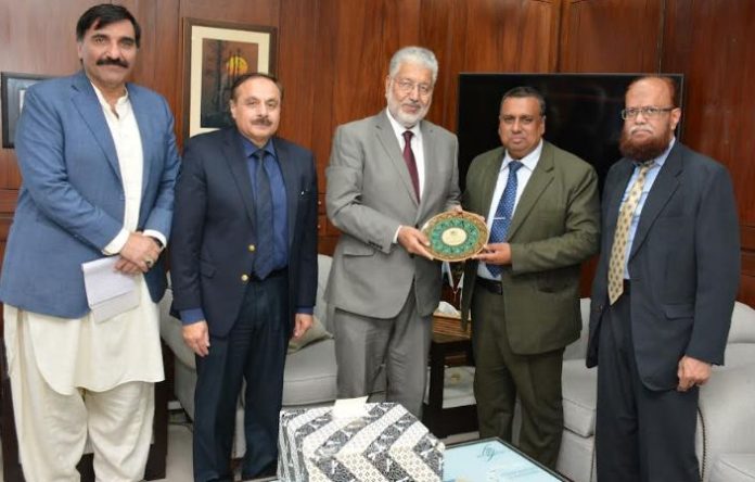 Bangladesh High Commissioner calls on Chairman HEC