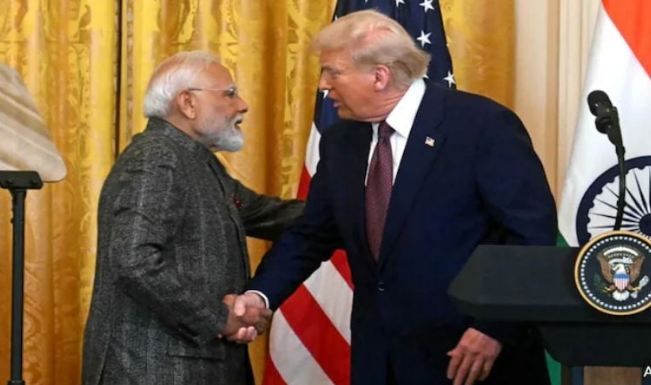 00 Trump warns India of massive tariff hike for buying Russian oil