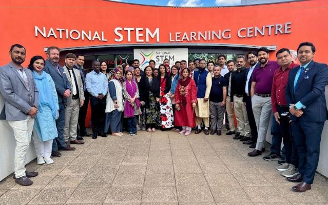 DNA 19-1 100 STEM faculty members of 62 Pakistani HEIs trained in UK