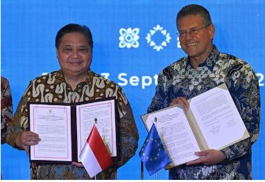5 Indonesia, EU sign long-awaited trade deal
