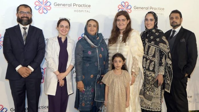 General Practice hosts Consultants dinner celebrating over 500 surgeries