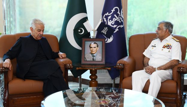 DNA 16-10 Defence Minister appreciates Navy's role in safeguarding maritime interests