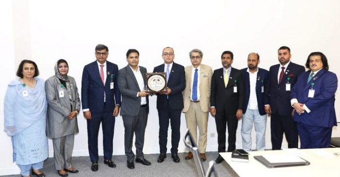 BAKU, SEPT 9: /DNA/ - Pakistan and Azerbaijan have agreed to promote bilateral trade, enhance investment, establish long-term business relations, set up permanent product display centers in Baku and Islamabad, and organize joint business-to-business (B2B) sessions. This commitment was expressed during a high-level meeting between the Azerbaijan Export and Investment Promotion Agency (AZPROMO) and the Azerbaijan-Pakistan Joint Chamber of Commerce and Industry (APJCCI) held in Baku. The Pakistani delegation was led by APJCCI Patron-in-Chief Ahsan Zafar Bakhtawari, while AZPROMO’s Deputy Executive Director Tural Hajili welcomed the guests. Tural Hajili emphasized that promoting exports and attracting investment are the core objectives of his organization, and the establishment of APJCCI is a milestone in structured cooperation between the private sectors of both countries. He underlined that the current trade volume is below its real potential, but closer collaboration and B2B linkages can unlock vast opportunities. Ahsan Zafar Bakhtawari stated that Pakistan is an attractive market for Azerbaijani products, particularly food and cosmetics, while fertilizers can be imported from Azerbaijan to Pakistan. He announced that APJCCI will organize an Azerbaijan-Pakistan Business Forum, hold single-country exhibitions, and work towards establishing permanent product display centers in both Baku and Islamabad. He further noted that both governments have set a target of USD 2 billion in bilateral trade, and it is the responsibility of the private sector to play its role in achieving this goal through sector-specific partnerships. Pakistan, Azerbaijan aim for $2 billion bilateral trade target