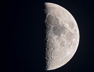 1 First quarter moon Graces Northern Borders Sky