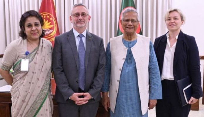 4 EU to send large election observer team to Bangladesh: envoy