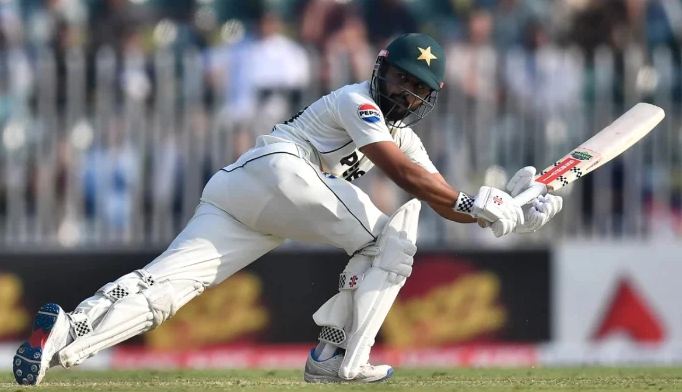 8 South Africa regain grip as Pakistan end day one at 259-5