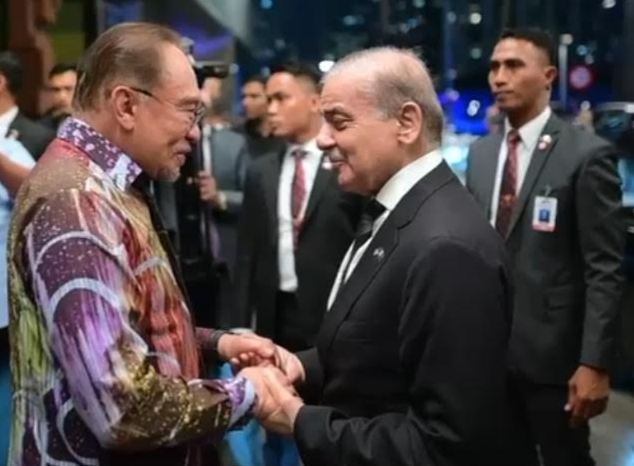 DNA 5-3 PM Shehbaz Sharif meets Malaysian counterpart to boost relations