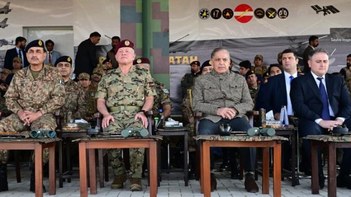 DNA 16-24 King Abdullah II watches joint military drills in Pakistan