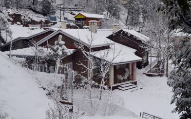 4 CS reviews preparedness ahead of Murree snowfall