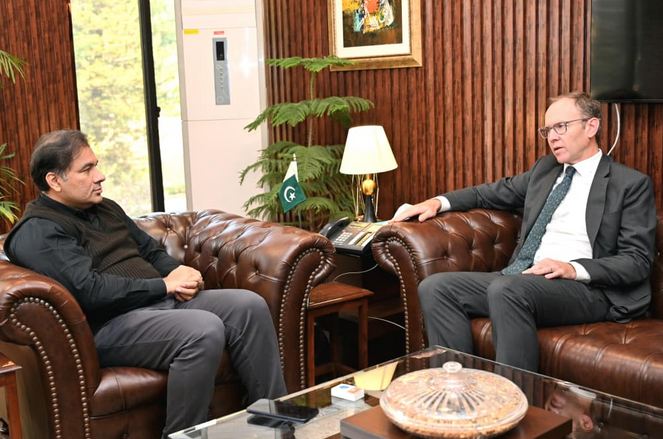 DNA 3-8 British Deputy High Commissioner meets CDA Chairman