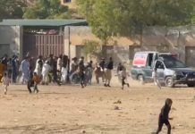 Police detain PTI workers after clashes ahead of Bagh-e-Jinnah power show Police detain PTI workers after clashes ahead of Bagh-e-Jinnah power show