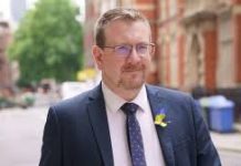 Suspended labour MP Andrew Gwynne set to resign following WhatsApp messages scandal