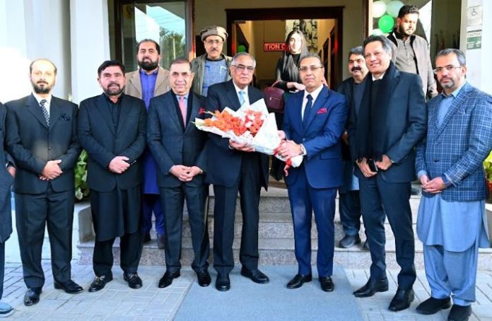 DNA 23-8 FTO vows to protect taxpayers' rights, expedite complaints in RCCI visit