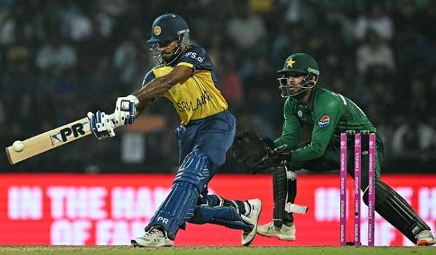 0 Sri Lanka shatters Pakistan's semifinal dream in run-fest