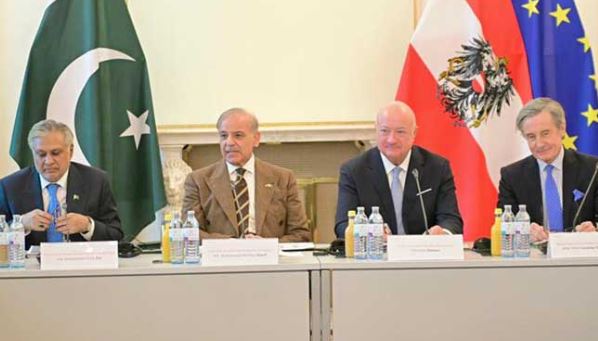 100 Pakistan, Austria vow to boost bilateral ties in diverse fields