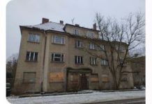 Berlin’s crumbling ‘Russian houses’ trapped in bureaucratic limbo Berlin's crumbling 'Russian houses' trapped in bureaucratic limbo