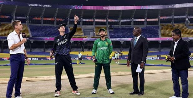 33 T20 World Cup: Pakistan win toss, opt to bat first against New Zealand