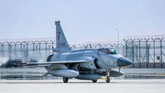 33 Somalia negotiating to purchase 24 JF-17 Thunder jets from Pakistan