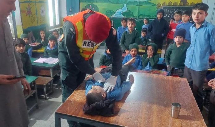 33 Schoolboy dies after sudden nervous breakdown