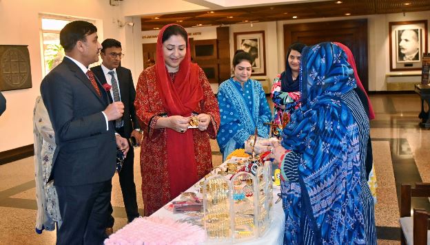 DNA 25-10 Special students showcase talent at PNCA exhibition “Silent Expressions II”