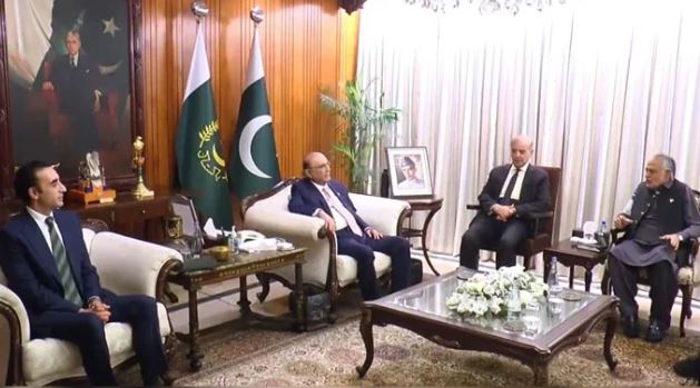 00 Mideast crisis: President, PM stress coordinated strategy to tackle challenges