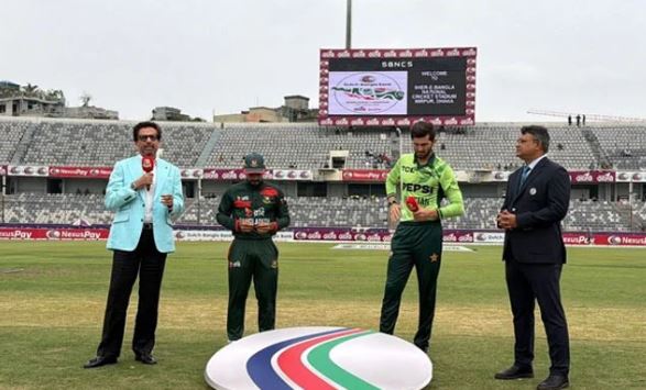 11 Pakistan win toss, opt to bowl first against Bangladesh in ODI series decider