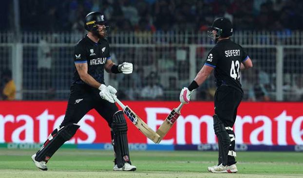 33 New Zealand defeat South Africa to reach T20 World Cup final