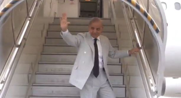 18 PM Shehbaz departs for China on four-day visit to 'strengthen strategic partnership'