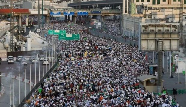 52 Muslim faithful begin leaving Makkah after Hajj pilgrimage