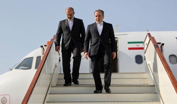 53 Iranian negotiators arrive in Doha