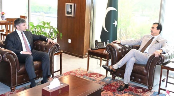 Ambassador of Kazakhstan calls on Chairman Senate