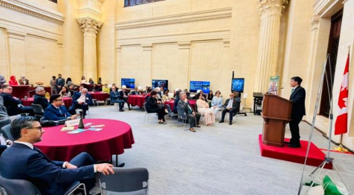 Pakistani culture shines at Canadian Asian Heritage Month event
