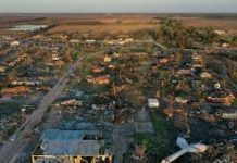 Tornado outbreak wreak havoc in Mississippi, damaging over 1,000 buildings