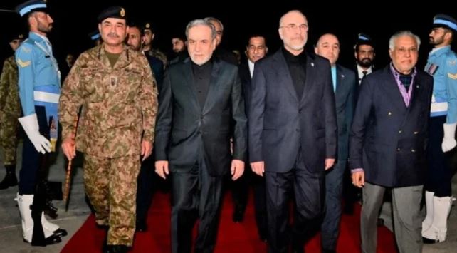 13 'No headline diplomacy': Security officials say 'peace, stability' CDF Munir's sole interest in US-Iran deal