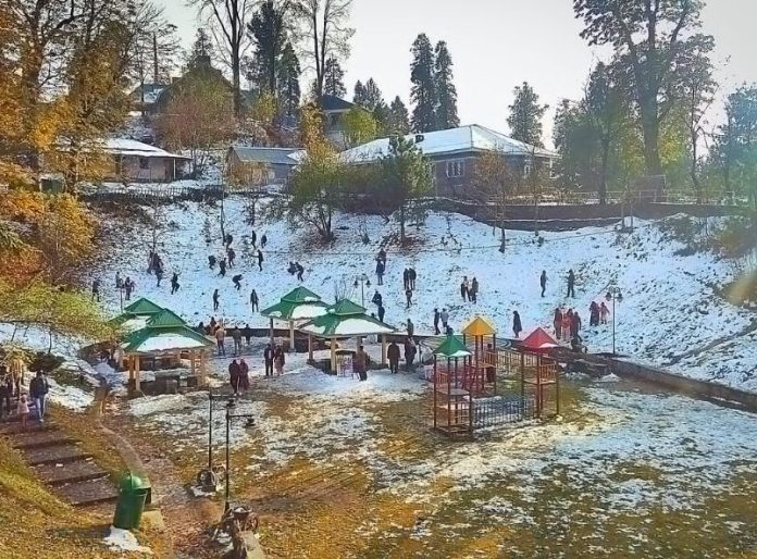 Nathiagali-Ayubia becomes summer wonderland for tourists