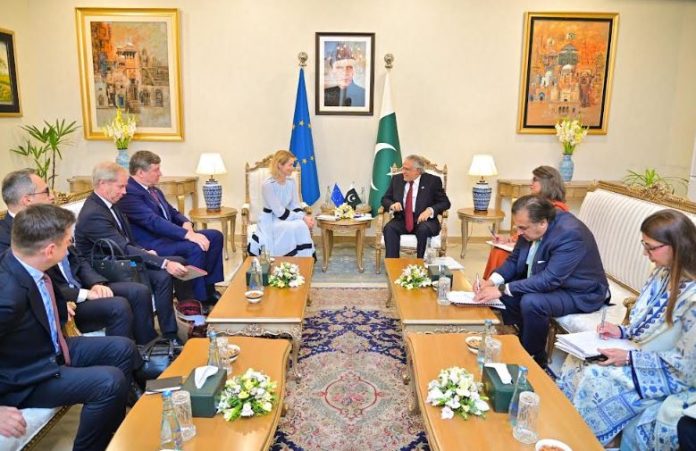 EU foreign policy chief lauds Pak role in regional stability