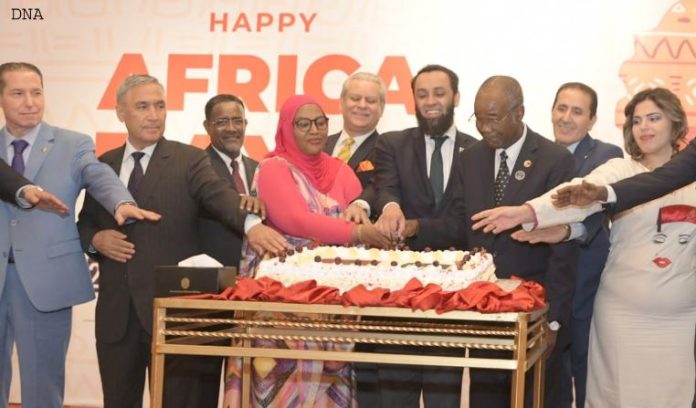 DNA 12-9 Atta Tarar highlights African continent’s economic potential