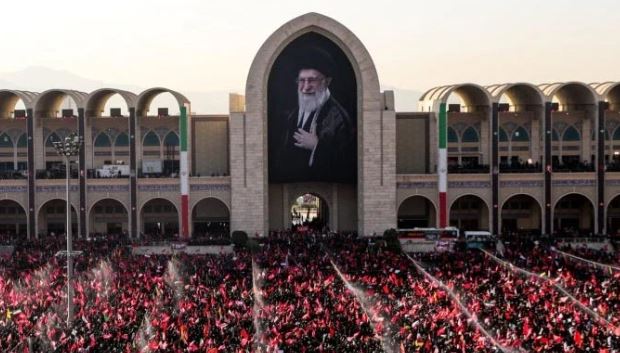 121 Funeral prayers for martyred Ayatollah Ali Khamenei, family members offered in Tehran