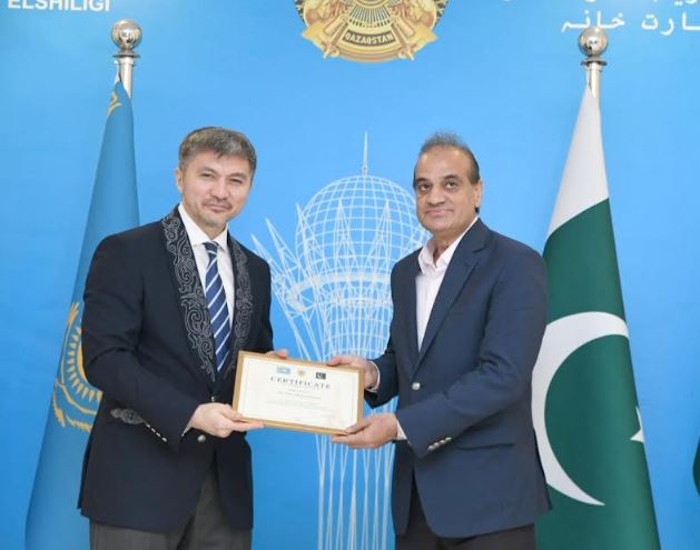 DNA 21-2 Kazakhstan envoy recognizes role of Islamabad POST/CENTRELINE/DNA