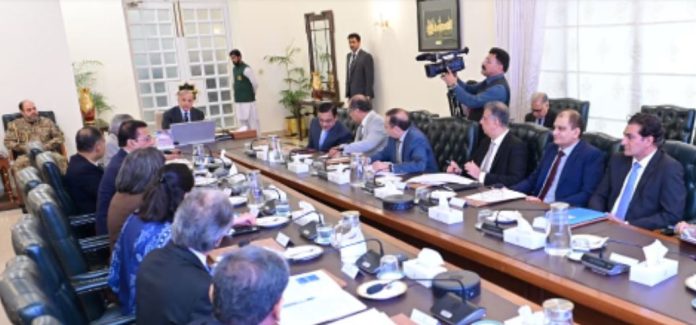 NEWS PM reaffirms Pakistan’s commitment to reforms, sets up high-level committee to review WB’s fiscal federalism report