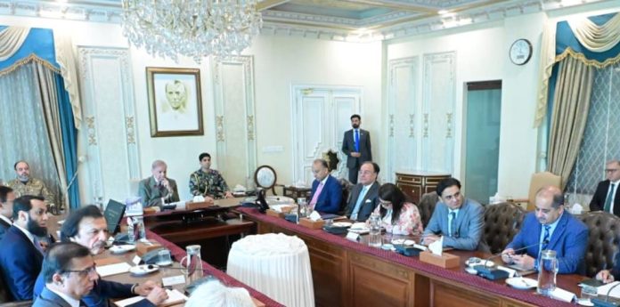 PM directs FBR to continue enforcement against smuggling, tax evasion, illegal businesses