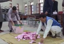 Unofficial results start pouring in from two constituencies of AJK’s Bagh district Unofficial results start pouring in from two constituencies of AJK's Bagh district