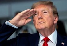 Trump says Iran ‘collapsing’ as US threatens ‘economic D-Day’ Trump says Iran ‘collapsing’ as US threatens ‘economic D-Day’